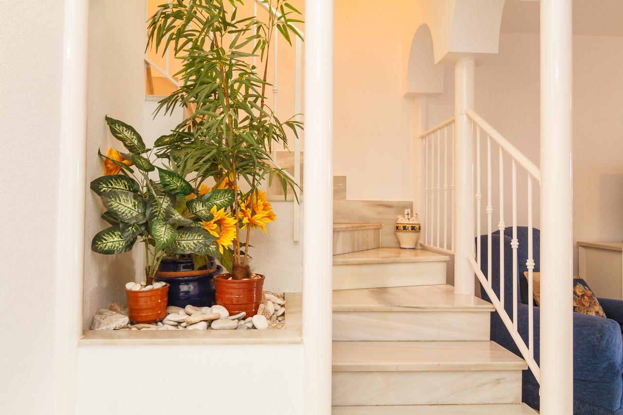 Los Pinos 23 Villas Casasol نيرخا المظهر الخارجي الصورة